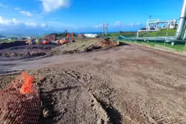 Empreitada de movimento de terras, saneamento de solos e contenções periféricas da Central Geotérmica do Pico Vermelho - 2