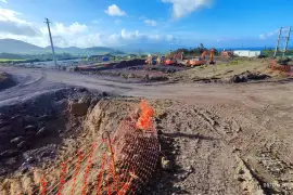 Empreitada de movimento de terras, saneamento de solos e contenções periféricas da Central Geotérmica do Pico Vermelho - 1