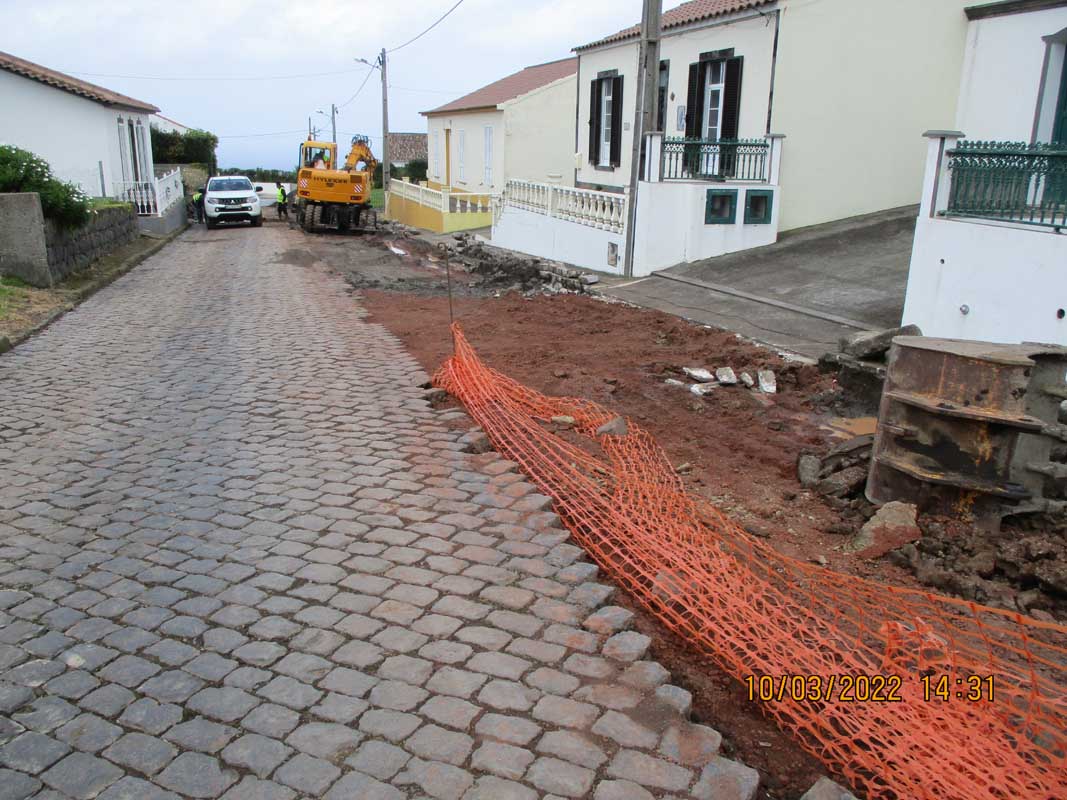 Empreitada Beneficiação do Caminho Florestal de Santo António Nordestinho